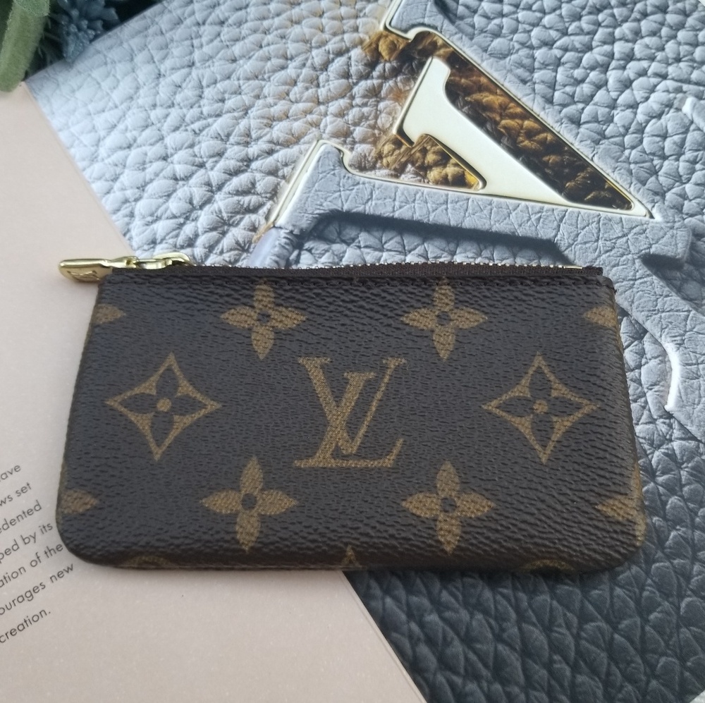 Louis Vuitton key pouch clef Monogram  Genuine - Picture 2 of 8